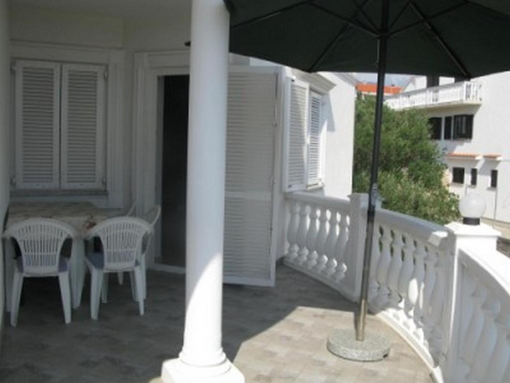 Apartments With A Parking Space Barbat, Rab - 16816 Barbat na Rabu 外观 照片